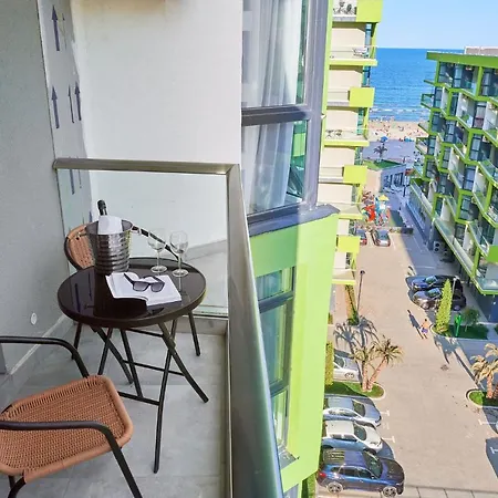 Azur Studio 116 N Pool *