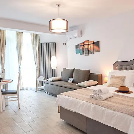 Azur Studio 116 N Pool 那沃达利